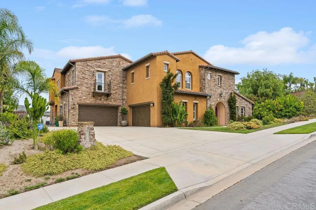 https://cdn.realtyfeed.com/cdn/127/306707872/9f86b9ace86429c9d03fdfeb8f32fc1f.webp