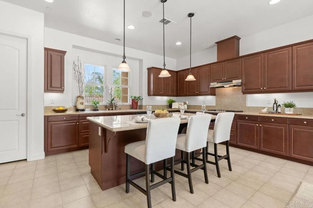 https://cdn.realtyfeed.com/cdn/127/306707872/d40bc4b4f41e68e417aea0490fd32fbb.webp
