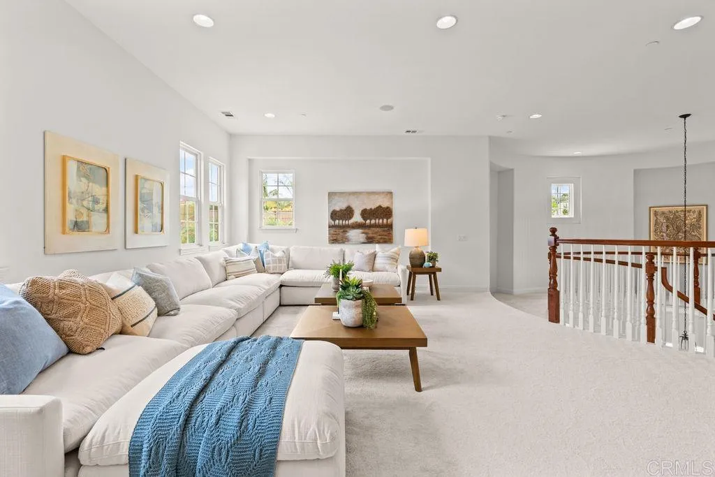 https://cdn.realtyfeed.com/cdn/127/306707872/ef02bf7b38adccbcd7f82a20c1c01f29.webp