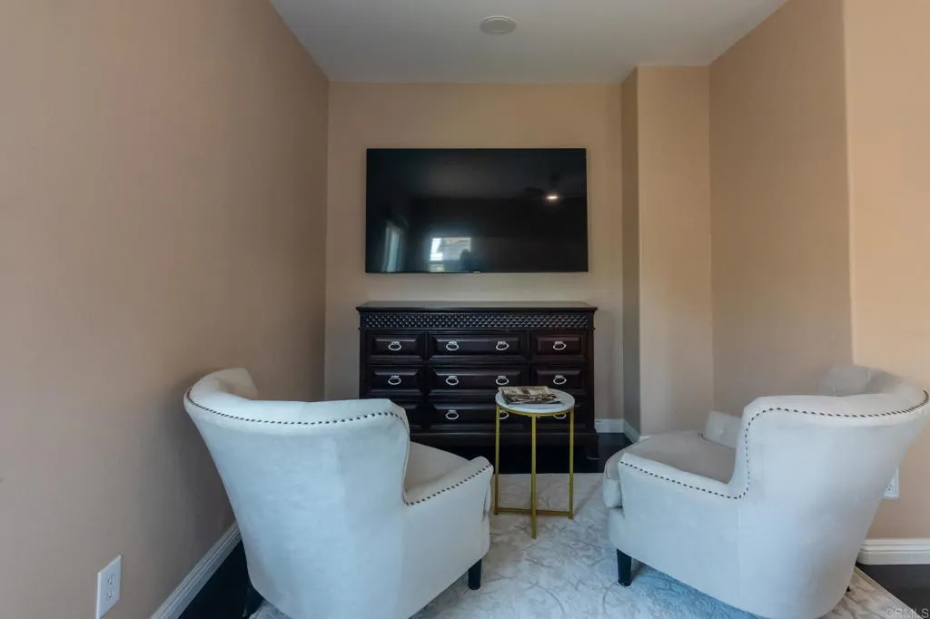 https://cdn.realtyfeed.com/cdn/127/306707876/31c1492f00b0d20b805517d79598452d.webp