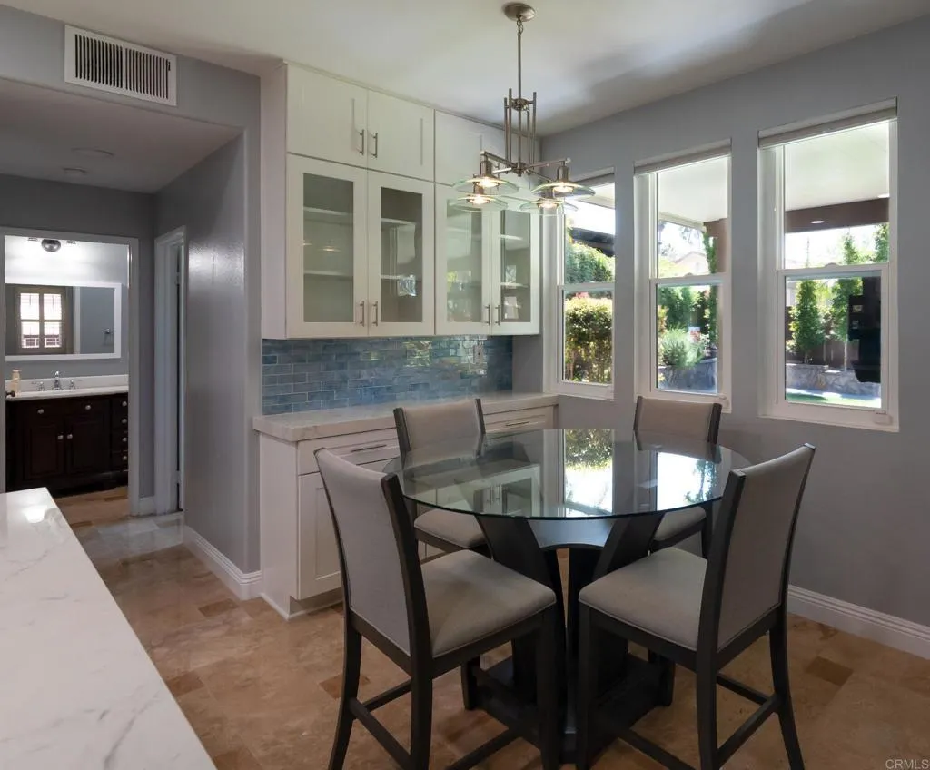 https://cdn.realtyfeed.com/cdn/127/306707876/bed06126601c020db8e09c1ded29c64f.webp