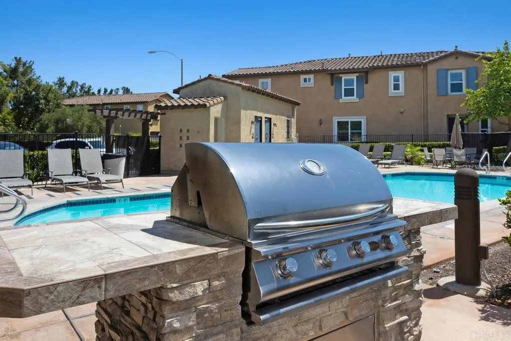 https://cdn.realtyfeed.com/cdn/127/306707934/23dab629af06de46dd40f5c83f9bc864.webp