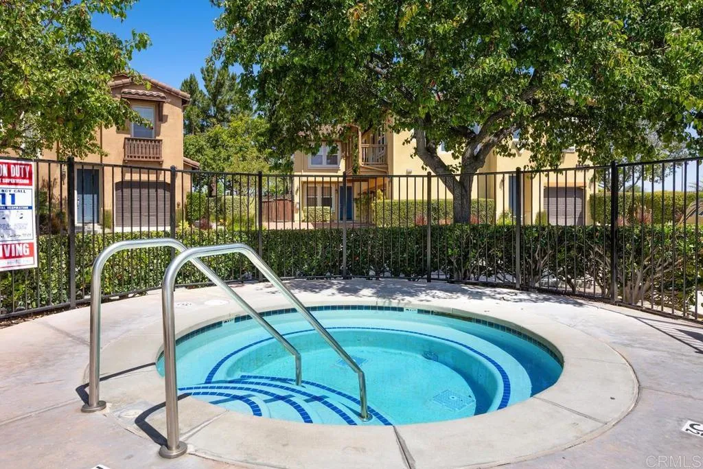 https://cdn.realtyfeed.com/cdn/127/306707934/8d9f04ec9c21eaa7f96bd1b3d983bc9e.webp