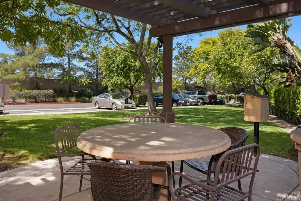 https://cdn.realtyfeed.com/cdn/127/306707934/c4c22a36ea020f45f7f90df7f5c6684c.webp