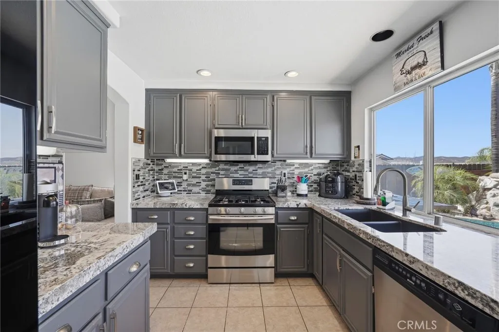 https://cdn.realtyfeed.com/cdn/127/306707949/32af5b61d9c45b4248f74ed3ad8df076.webp