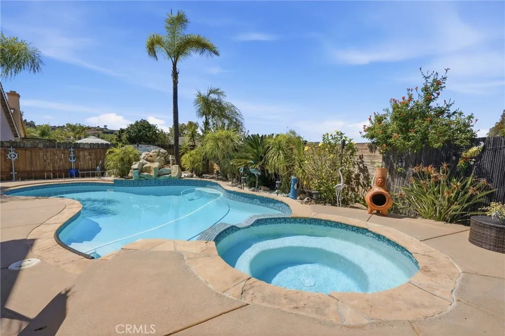 https://cdn.realtyfeed.com/cdn/127/306707949/79e5aaba46f6cb41812e301c4085c789.webp