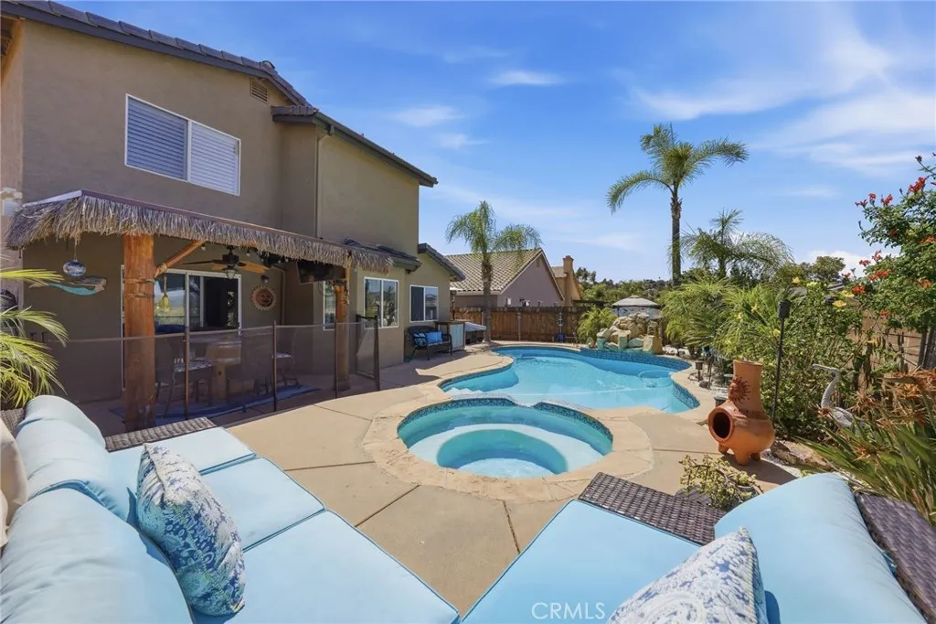 https://cdn.realtyfeed.com/cdn/127/306707949/7fd1cc83b7e11f1c57e3968f261cbcdb.webp