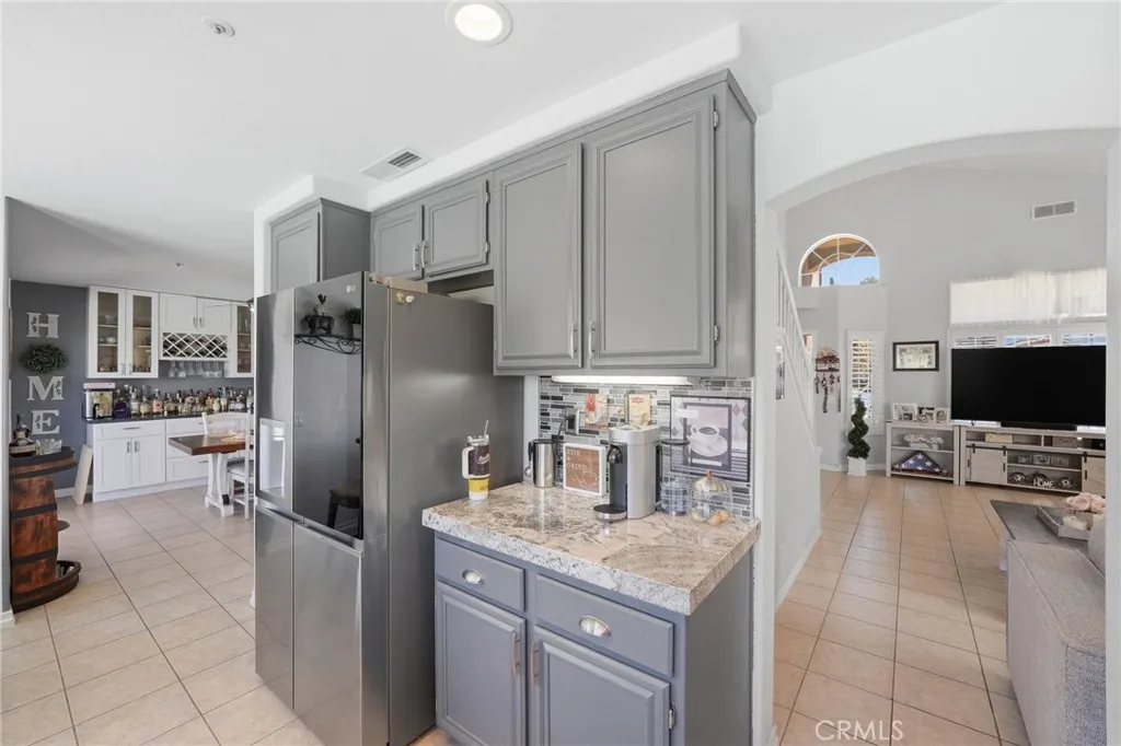 https://cdn.realtyfeed.com/cdn/127/306707949/8ced0776e734a255a28780bac74ef1a9.webp