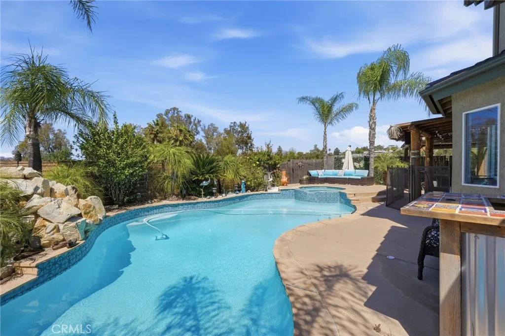 https://cdn.realtyfeed.com/cdn/127/306707949/e31138de1e0a9413ac0e6f3dee074996.webp