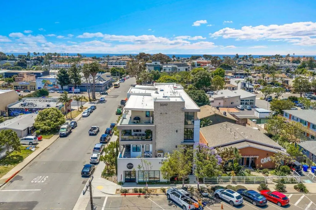 https://cdn.realtyfeed.com/cdn/127/306707978/23d50d2ffde013f5ea498168ccd2bc99.webp