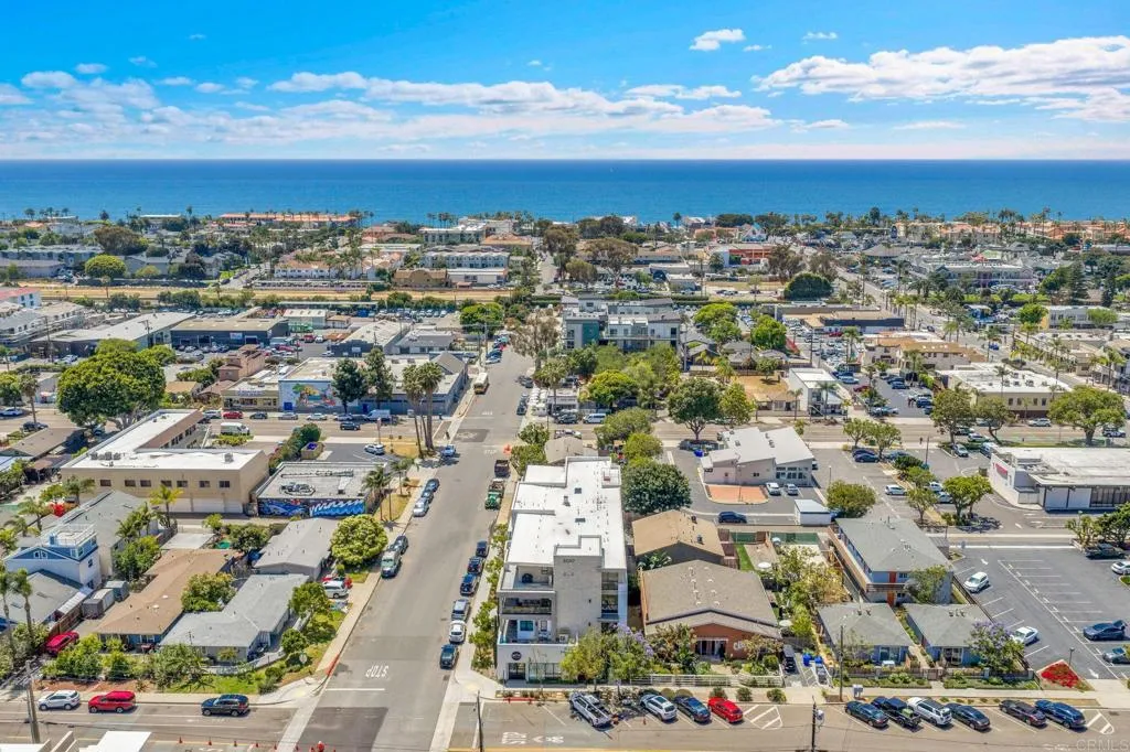 https://cdn.realtyfeed.com/cdn/127/306707978/60306ca493da094cbab20cf65a8c88a8.webp