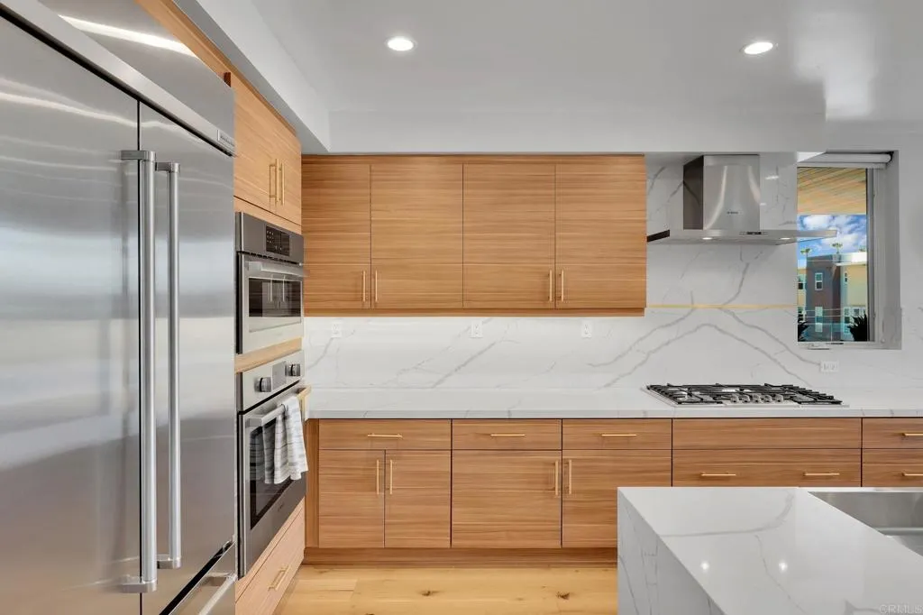 https://cdn.realtyfeed.com/cdn/127/306707978/7b8a36562675e8172d54dcee62d9a123.webp