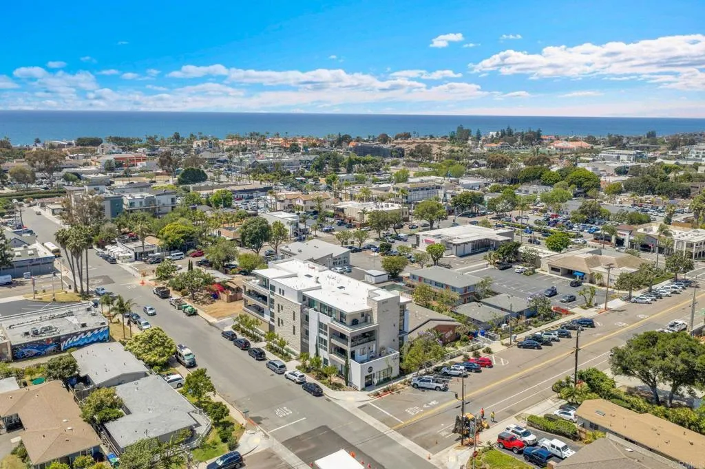 https://cdn.realtyfeed.com/cdn/127/306707978/9b5afb0035243b3e88019a18a87423e3.webp