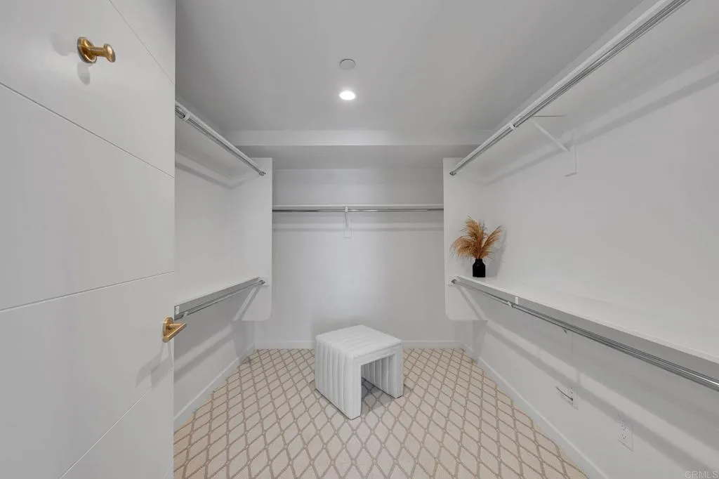 https://cdn.realtyfeed.com/cdn/127/306707978/a221080ac15575d43b4055811fb4158a.webp
