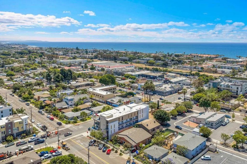 https://cdn.realtyfeed.com/cdn/127/306707978/a4be586586f6719a4abb77623d4fb8a7.webp