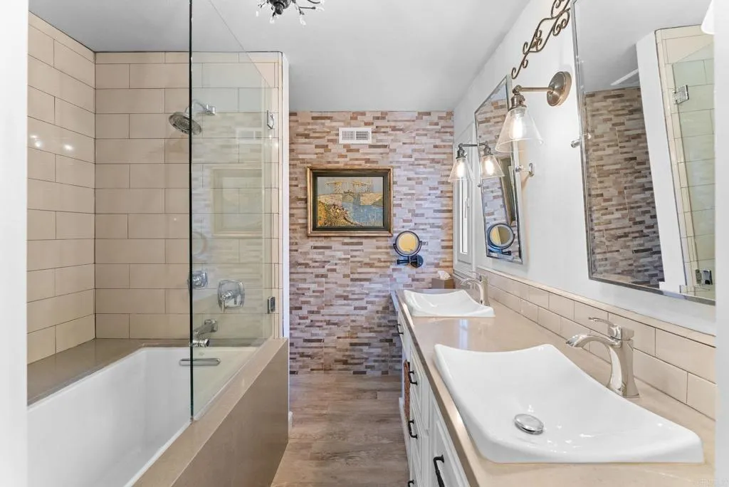 https://cdn.realtyfeed.com/cdn/127/306707994/234733e8adb25c9895638ce09b2086b5.webp