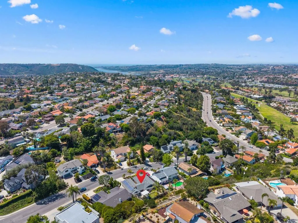 https://cdn.realtyfeed.com/cdn/127/306707994/830d39dd3be152d89254c1f94dae8b20.webp