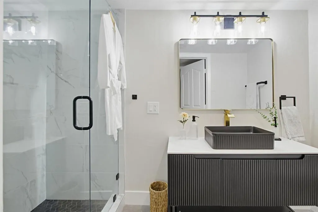 https://cdn.realtyfeed.com/cdn/127/306708040/0c8aba1ac63930f7d6fc14e6b5b69b6b.webp
