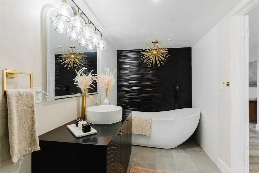 https://cdn.realtyfeed.com/cdn/127/306708040/348755bb364ca1675c174c9771b17d65.webp