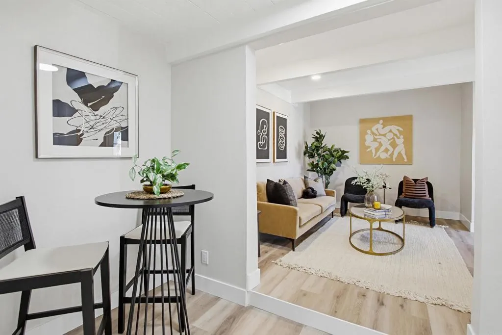 https://cdn.realtyfeed.com/cdn/127/306708040/5f0c4e662cee2714da8f7365be7da3e4.webp