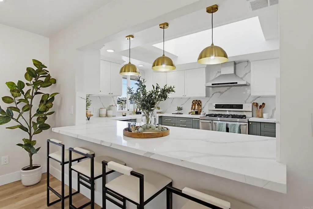 https://cdn.realtyfeed.com/cdn/127/306708040/ee7bf87fcbf4c5f232fdcf3883296877.webp
