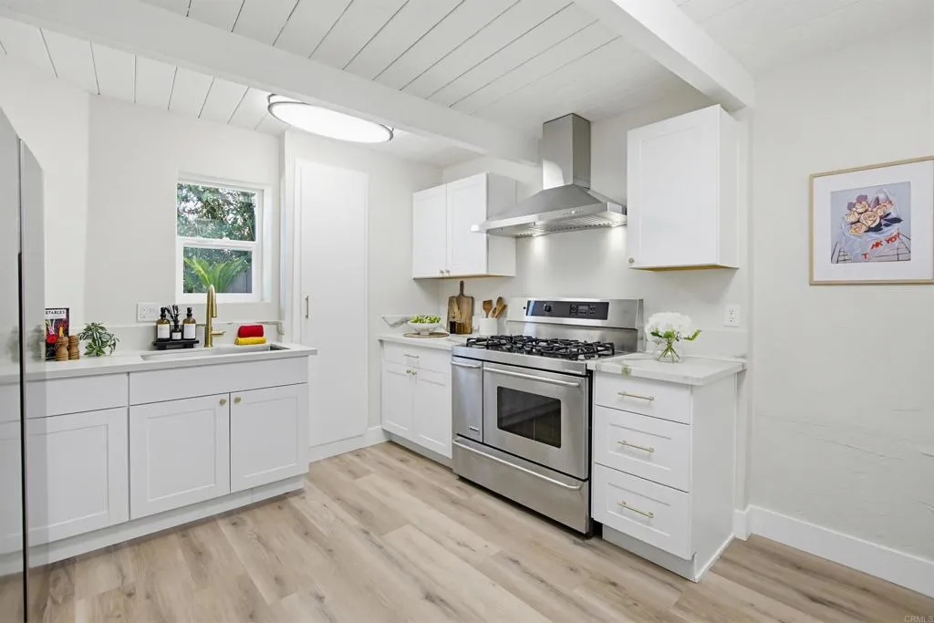 https://cdn.realtyfeed.com/cdn/127/306708040/ef84acaa133f32109426a1e6831bb54a.webp