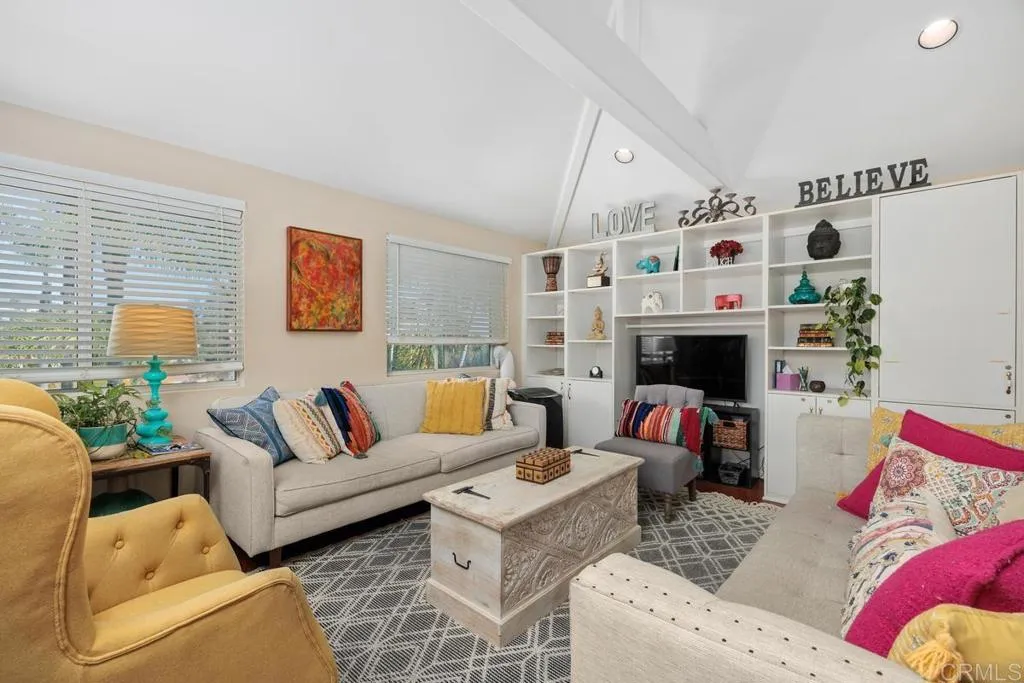 https://cdn.realtyfeed.com/cdn/127/306708041/e4eddc3209e6a78221f8b11400510e67.webp