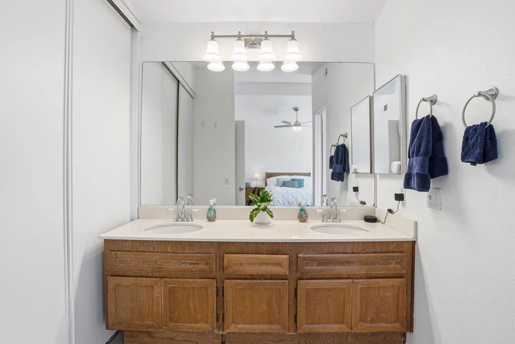 https://cdn.realtyfeed.com/cdn/127/306708044/2c751d5f0cd352f69ebef93ba4188c6d.webp