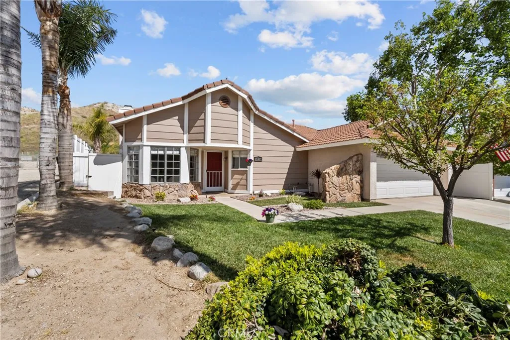15219 Poppy Meadow, Canyon Country, CA, 91387