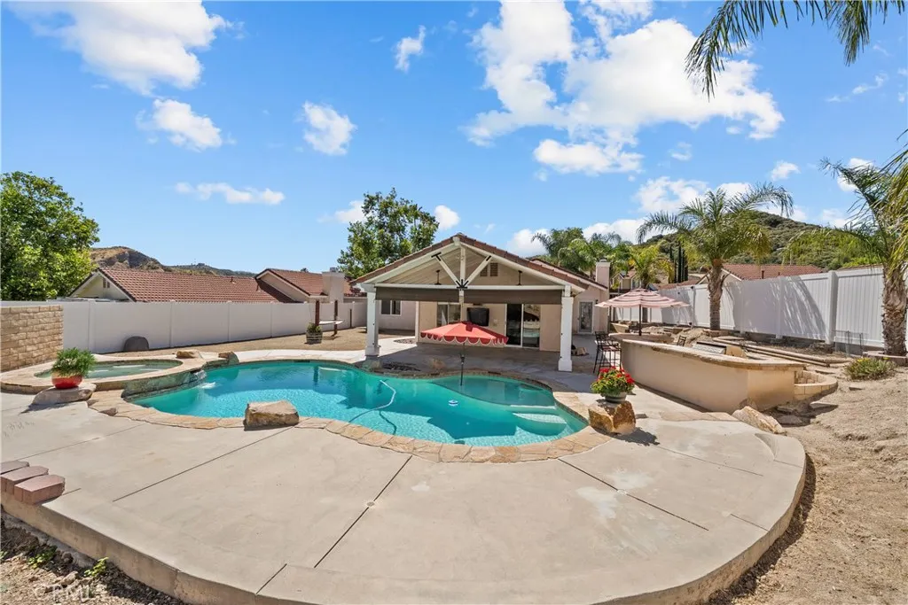 15219 Poppy Meadow, Canyon Country, CA, 91387