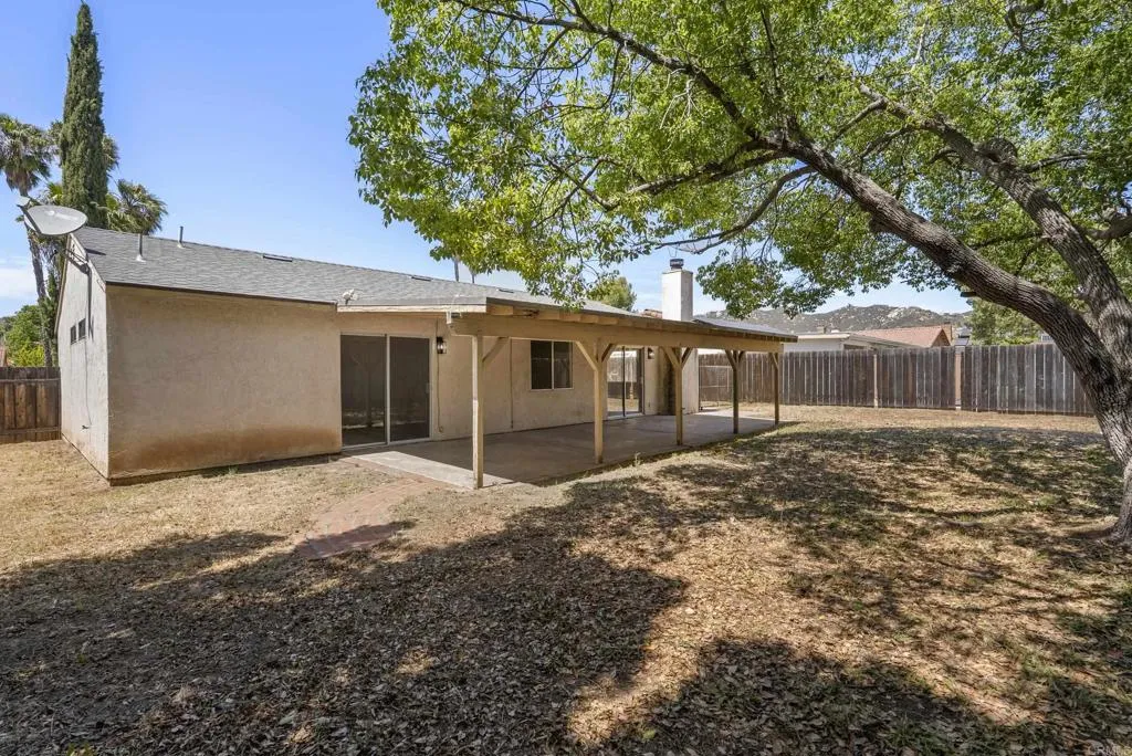 https://cdn.realtyfeed.com/cdn/127/306708085/68259027b00d8d9b6680a76caa78485d.webp