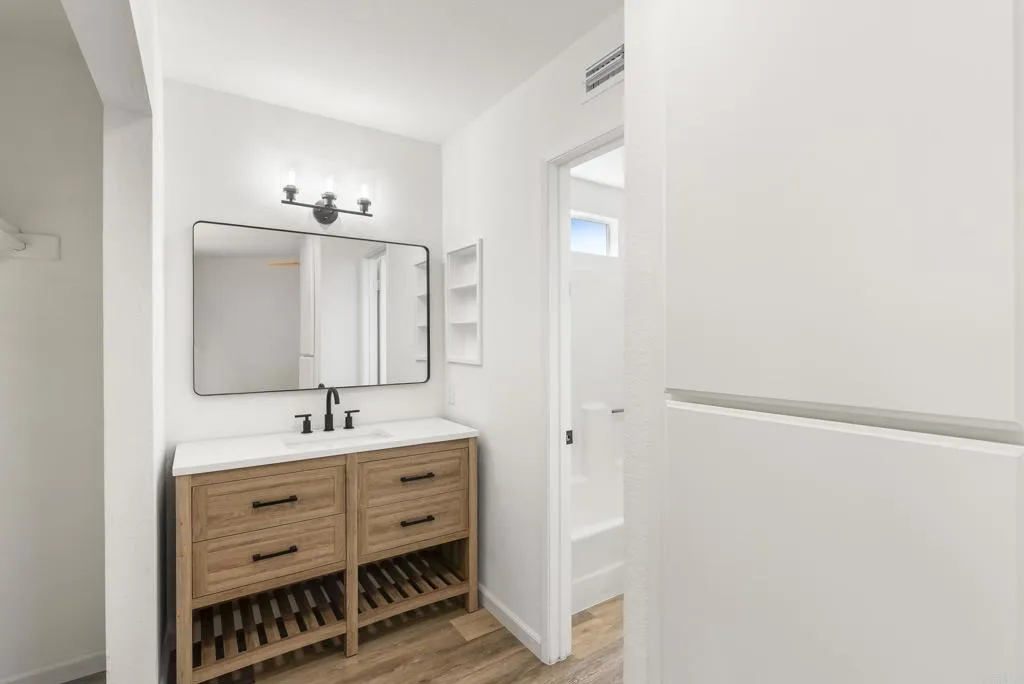 https://cdn.realtyfeed.com/cdn/127/306708085/e5613558f9c13b7fe02d33ef87a125d6.webp