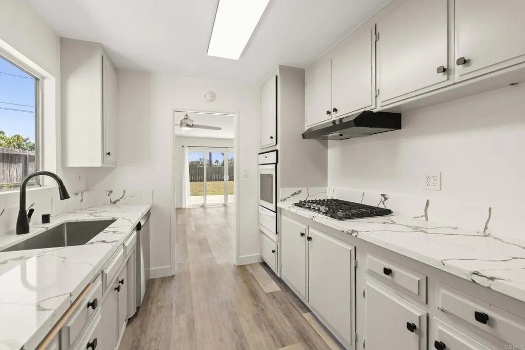 https://cdn.realtyfeed.com/cdn/127/306708090/05563f3dfd7d9df9665e4f3c7b306e56.webp