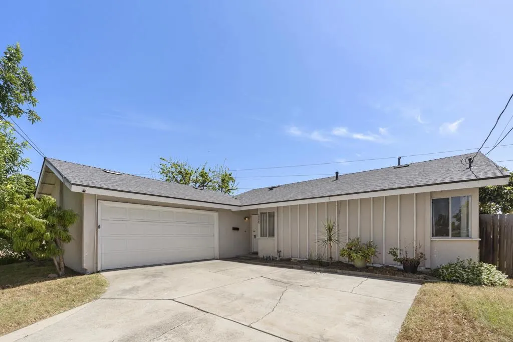 https://cdn.realtyfeed.com/cdn/127/306708090/88d9a54836da6ae841e44d5e1d73320d.webp