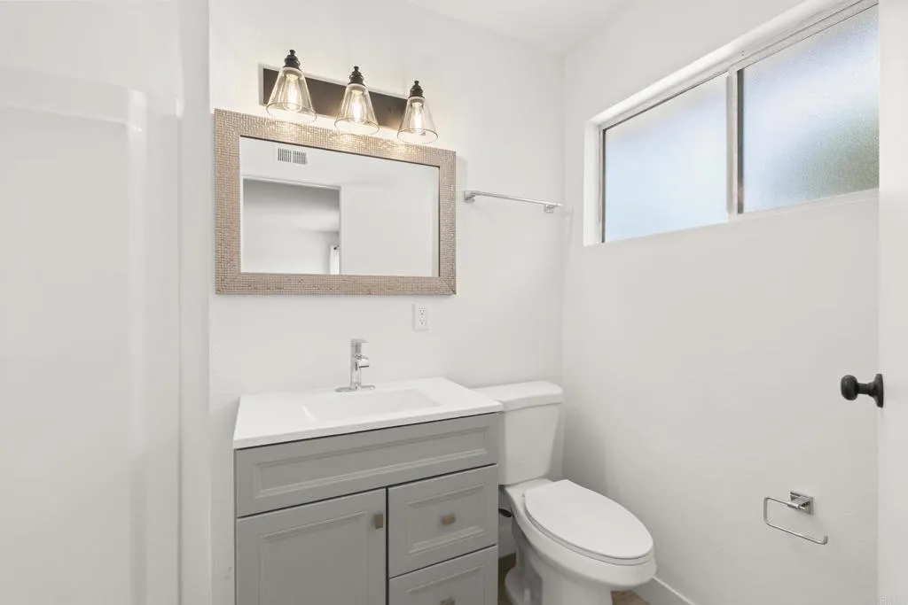 https://cdn.realtyfeed.com/cdn/127/306708090/97ce1b9af80541293488ad54f17872f6.webp