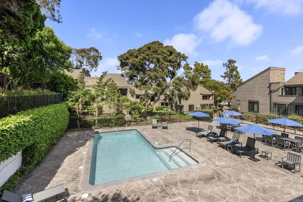 https://cdn.realtyfeed.com/cdn/127/306708094/10dca5e3f51a4e5ab92662aab6ac084e.webp
