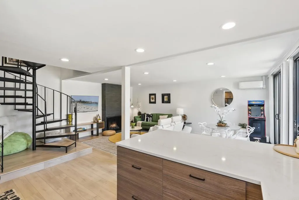 https://cdn.realtyfeed.com/cdn/127/306708094/7f3d5005dd4c03d52bc907b4808f90e5.webp