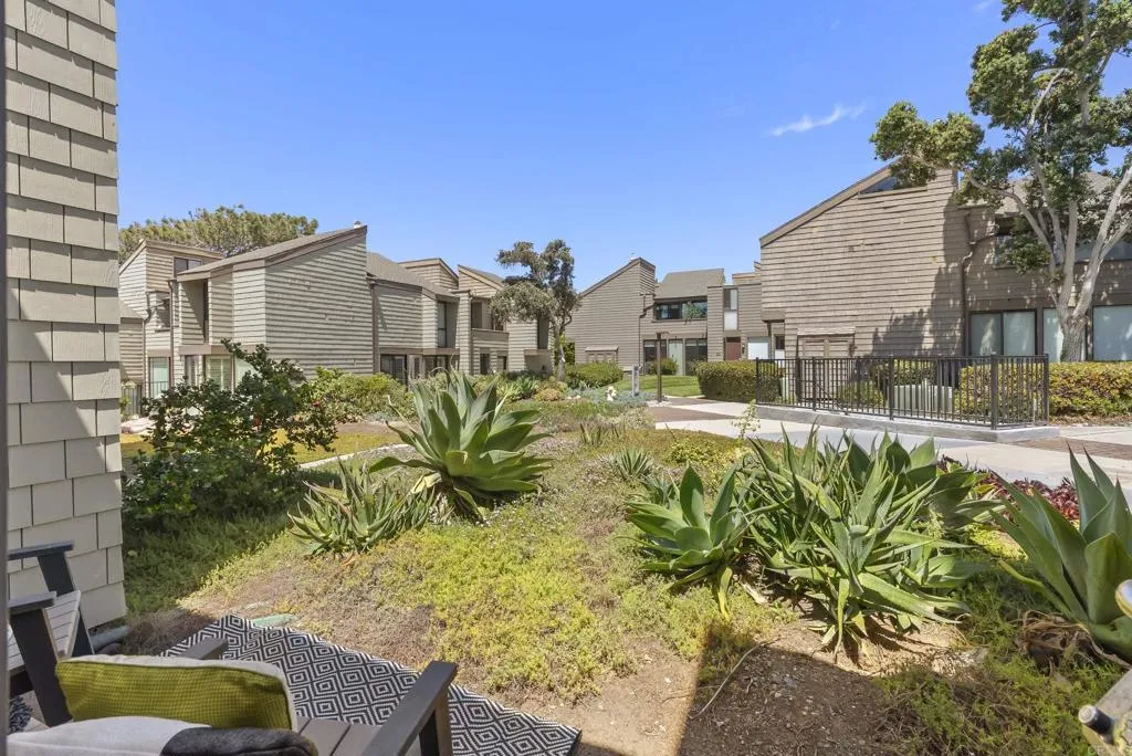 https://cdn.realtyfeed.com/cdn/127/306708094/812ceed75f3dce38db0256ccd086716c.webp