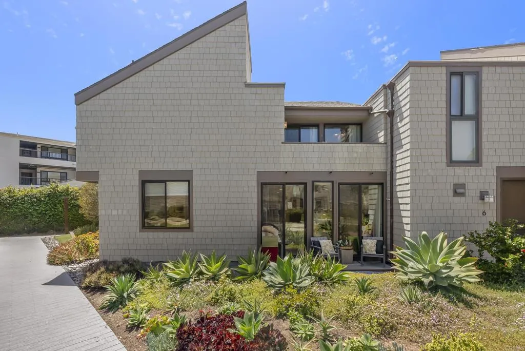 https://cdn.realtyfeed.com/cdn/127/306708094/e5f5d164126e733b49461a4a616082dd.webp