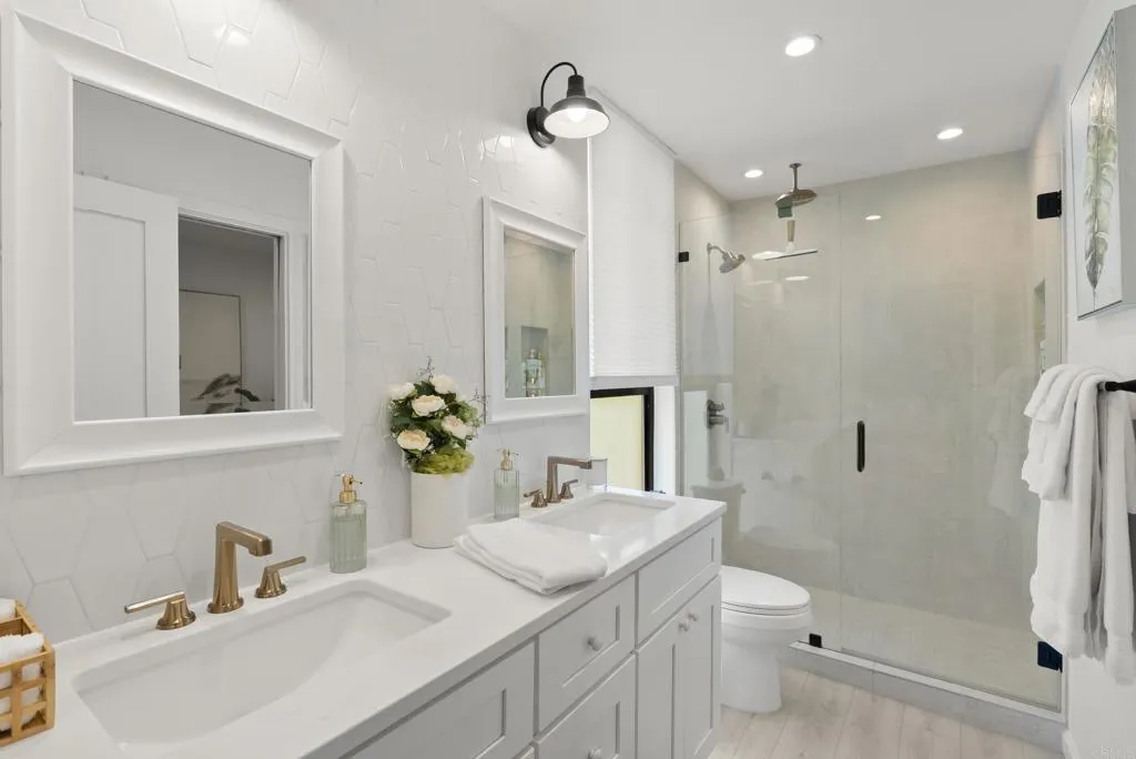 https://cdn.realtyfeed.com/cdn/127/306708094/f02d7f9fe247d80aa55aad5b75851096.webp