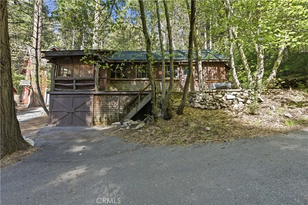 815 Cottage Grove, Lake Arrowhead, CA 92352 - Photo 2 of 40, Lake Arrowhead, CA