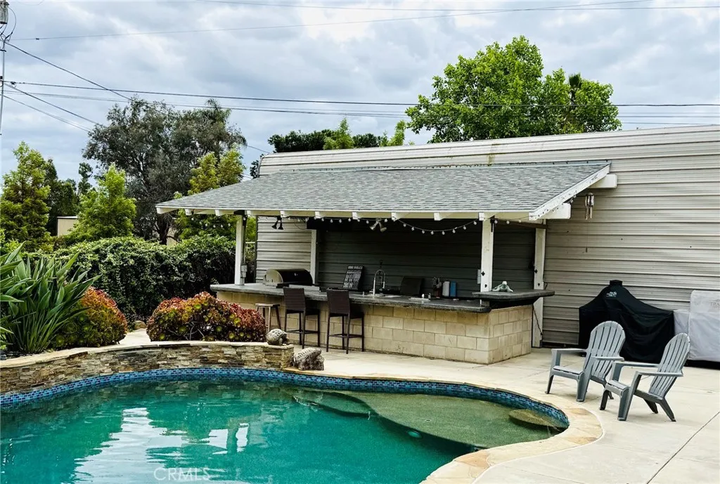 https://cdn.realtyfeed.com/cdn/127/306708178/09ce3b470fd79f5dbfbf72d675c168c9.webp