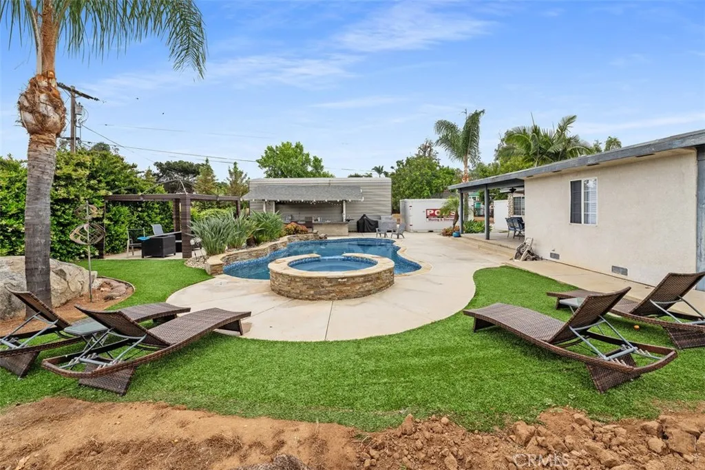 https://cdn.realtyfeed.com/cdn/127/306708178/0e4ff328d6c36b5d0e3ae29b52034ea4.webp