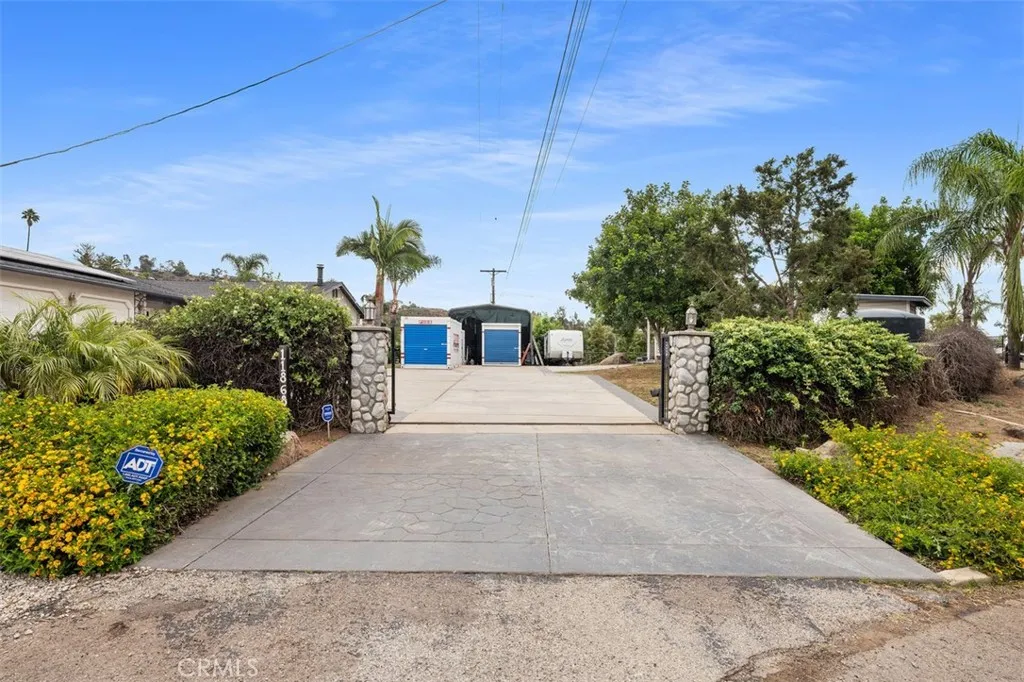 https://cdn.realtyfeed.com/cdn/127/306708178/4233ce82e0cb638d54957884bfacad96.webp