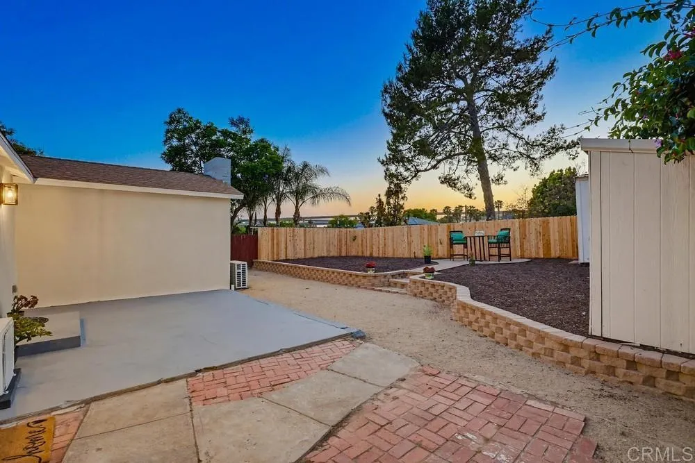 https://cdn.realtyfeed.com/cdn/127/306708225/9f34d8f8681e31100515eae7fe0a9061.webp