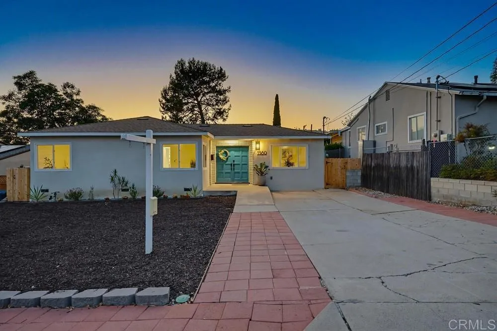 https://cdn.realtyfeed.com/cdn/127/306708225/ce68ed6ad8b5e1a976bdf7b57f4f7587.webp