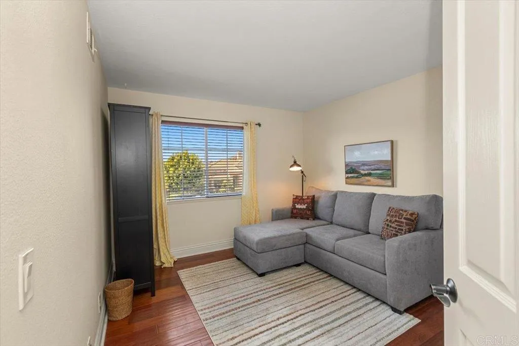 https://cdn.realtyfeed.com/cdn/127/306708231/1d2ea7be9ba1c6673ca95a7f2fe461d3.webp