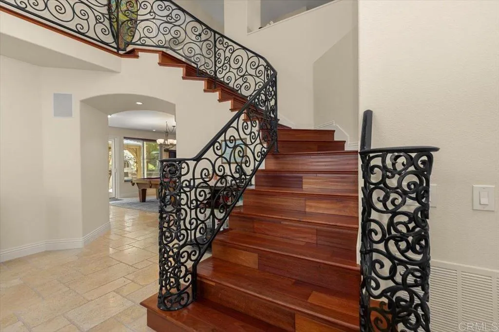 https://cdn.realtyfeed.com/cdn/127/306708231/297affe2e42f23a52210aaf6323a94a2.webp