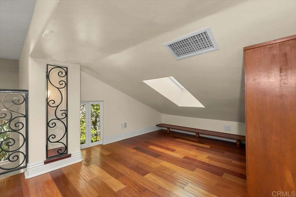 https://cdn.realtyfeed.com/cdn/127/306708231/2a64f85d645a76a367c87c82a82bbfb2.webp