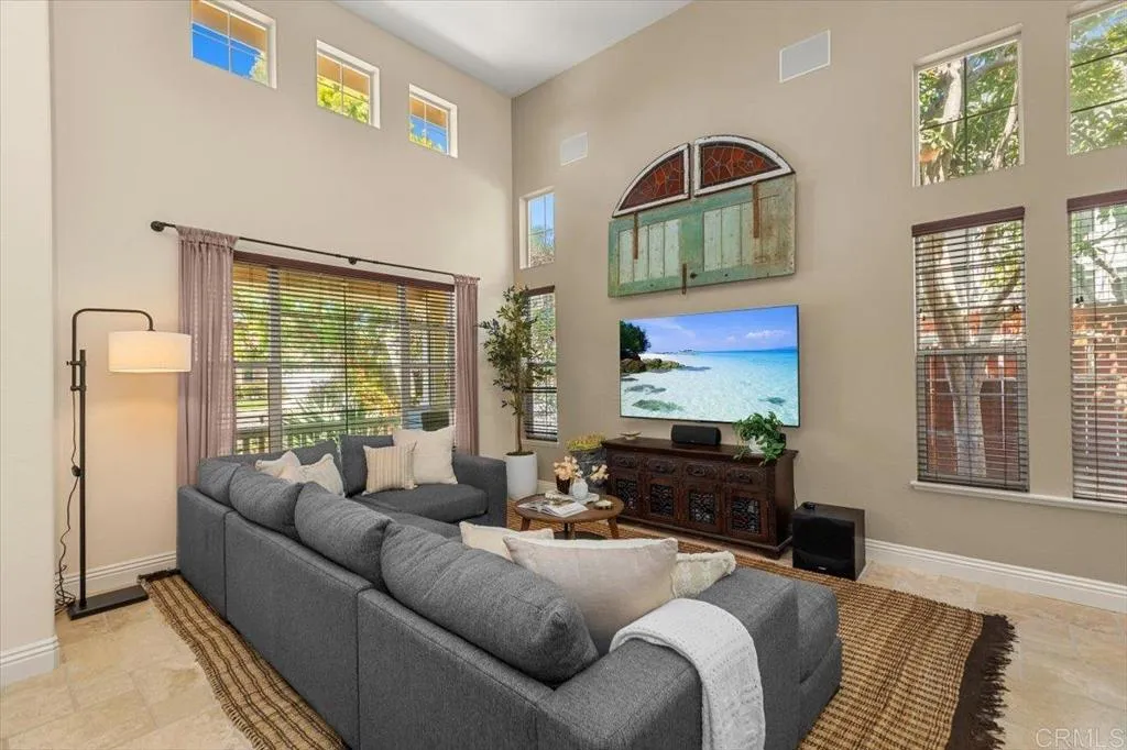 https://cdn.realtyfeed.com/cdn/127/306708231/90364ca20c73a4d6f765b52b46aefa74.webp